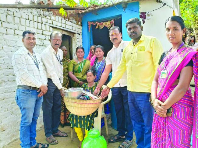 ವಾತ್ಸಲ್ಯ ಕಾರ್ಯಕ್ರಮದಡಿ ಕಡುಬಡವರಿಗೆ ತಿಂಗಳ ಮಾಶಾಸನ ಜತೆಗೆ ಕಿಟ್ ವಿತರಣೆ