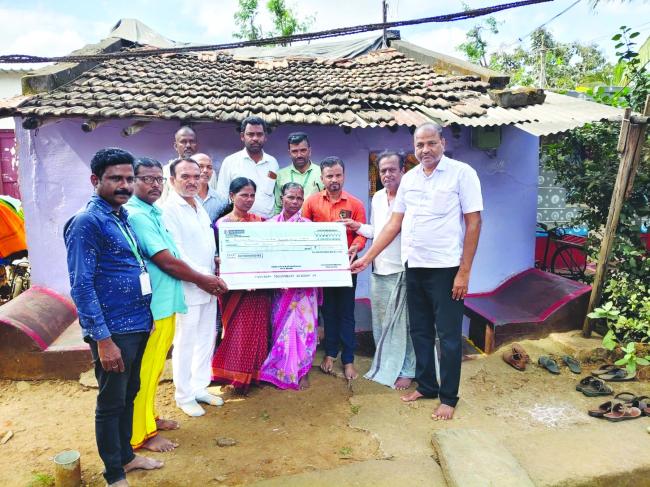 ಜೀವ ವಿಮಾ ಯೋಜನೆ ಜೀವನದಲ್ಲಿ ಆತ್ಮಸ್ಥೈರ್ಯ ತುಂಬಿ: ಮಂಜುನಾಥಗೌಡ