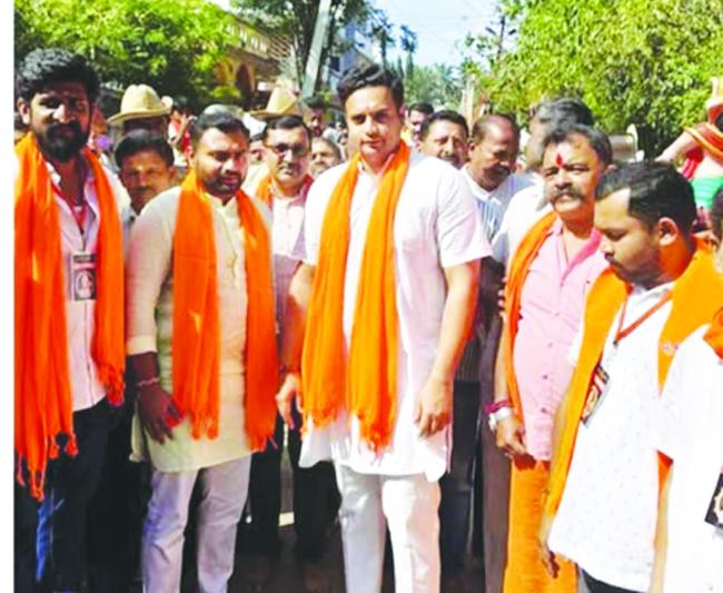 ಪಿರಿಯಾಪಟ್ಟಣದ ಹನಮಂತೋತ್ಸವದಲ್ಲಿ ಭರತ ಭಾಗಿ