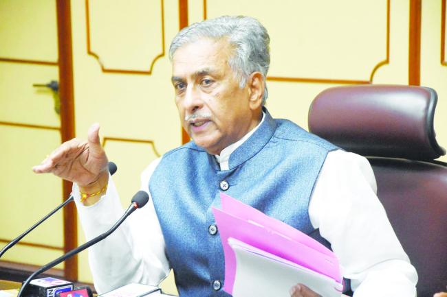 ಸಿ.ಟಿ.ರವಿ, ಸಚಿವೆ ಲಕ್ಷ್ಮಿ ಹೆಬ್ಬಾಳ್ಕರ್‌ ಪ್ರಕರಣ: ದೂರು ಪರಿಶೀಲಿಸಿ ಮ ಕೈಗೊಳ್ಳಲಾಗುವುದು:  ಹೊರಟ್ಟಿ