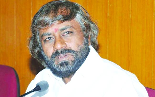 ಗುತ್ತಿಗೆದಾರ ಸಚಿನ್ ಮಾನಪ್ಪ ಪಾಂಚಾಳ್ ಆತ್ಮಹತ್ಯೆ  ಪ್ರಕರಣ: ಮೃತನ ಕುಟುಂಬಕ್ಕೆ 10 ಲಕ್ಷ ರೂ. ಪರಿಹಾರ ಘೋಷಿಸಿದ ಸಚಿವ ಈಶ್ವರ ಖಂಡ್ರೆ 