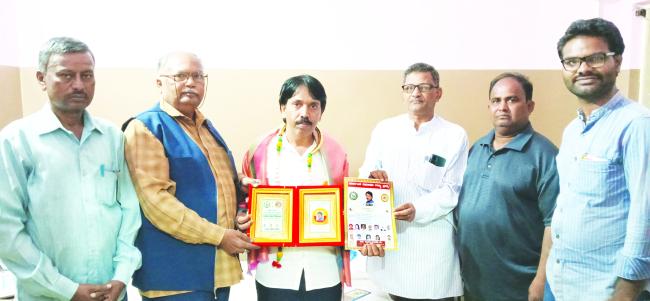 ಉಮೇಶ ಪೂಜಾರಗೆ ಕರ್ನಾಟಕ ವಿಭೂಷಣ ಪ್ರಶಸ್ತಿ