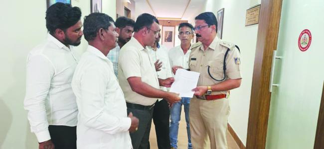 ಕದಂಬ ಕನ್ನಡ ಜಿಲ್ಲೆಯ ಬೇಡಿಕೆಯ ಹಿಂದೆ ರಿಯಲ್ ಎಸ್ಟೇಟ್ ದಂಧೆಯ ಹುನ್ನಾರಿದೆ : ಕರವೇ ಆರೋಪ