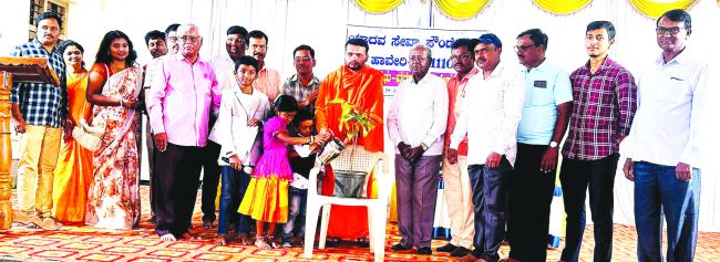 ಸೇವೆ ಎನ್ನುವುದು ಸಮುದಾಯದ ಹಿತಕ್ಕಾಗಿ ಮಾಡುವ ಫಲಾಪೇಕ್ಷೆ ಇಲ್ಲದ ಸತ್‌ಕ್ರಿಯ : ಶಾಂತಲಿಂಗ ಸ್ವಾಮೀಜಿ 