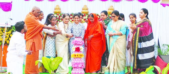 ಜ್ಞಾನ ಸಾಗರವಾಗಿದ್ದರು ಸಿದ್ಧೇಶ್ವರ ಅಪ್ಪಾಜಿ: ಡಾ.ವಿಜಯಲಕ್ಷ್ಮೀ ಬಾಳೇಕುಂದ್ರಿ