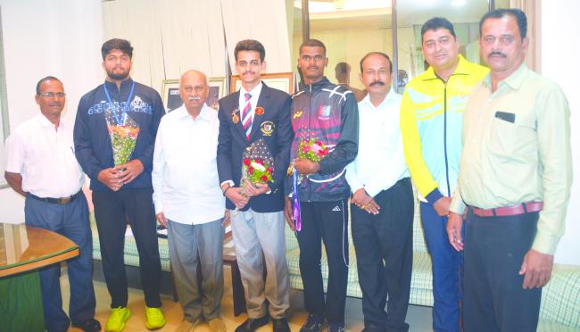 ರಾಷ್ಟ್ರೀಯ ಸಾಧನೆ ಮಾಡಿದ ವಿದ್ಯಾರ್ಥಿಗಳಿಗೆ ಡಾ.ಪ್ರಭಾಕರ ಕೋರೆ ಅಭಿನಂದನೆ 