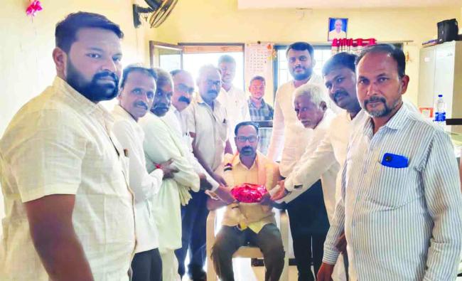 ಬೆಟಗೇರಿ ವಿಪಿಜಿಕೆಎಸ್ ಸಂಘದ ನೂತನ ಸದಸ್ಯ ರಮೇಶ ಮುಧೋಳಗೆ ಸನ್ಮಾನ