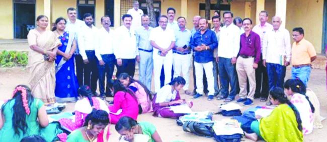 ಶಿಕ್ಷಕರ ಸಮಸ್ಯೆಗಳಿಗೆ ಸ್ಪಂದಿಸುವೆ ಶಶೀಲ್ ಜಿ ನಮೋಶಿ