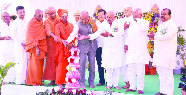 ಜೀವನದಲ್ಲಿ ತಾಯಿ-ಗುರು ಋಣ ತೀರಿಸಲು ಸಾಧ್ಯವಿಲ್ಲ: ಮೇಘಾಲಯ ರಾಜ್ಯಪಾಲ ಸಿ.ಎಚ್‌.ವಿಜಯಶಂಕರ 