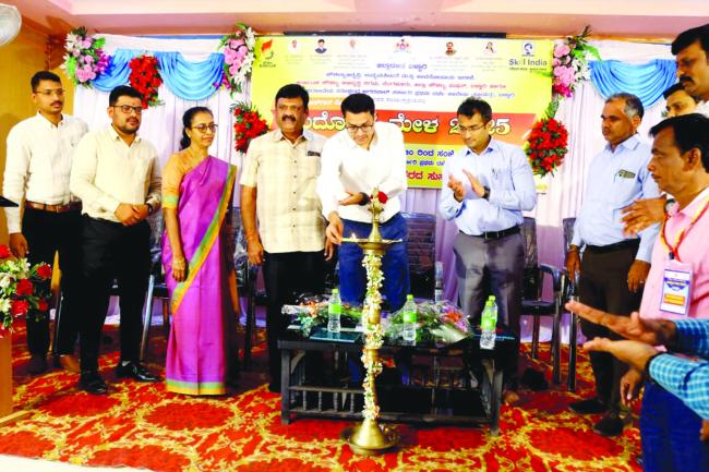 ಕೌಶಲ್ಯತೆ ಅಳವಡಿಸಿಕೊಂಡು ಯಶಸ್ವಿಯಾಗಿ: ಜಿಲ್ಲಾಧಿಕಾರಿ ಪ್ರಶಾಂತ್ ಕುಮಾರ್ ಮಿಶ್ರಾ