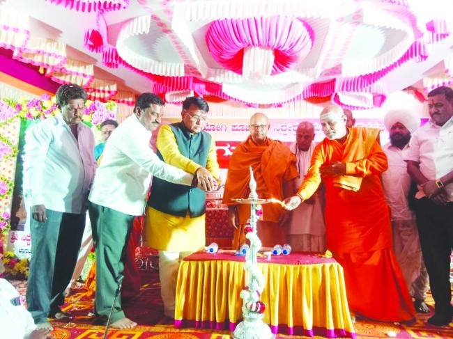 ವಿಶ್ವ ಕಂಡ ಶ್ರೇಷ್ಠ ಸಂತರಲ್ಲಿ ಸಿದ್ದೇಶ್ವರ ಶ್ರೀಗಳು ಒಬ್ಬರು ಶಂಕರಗೌಡ ಪಾಟೀಲ