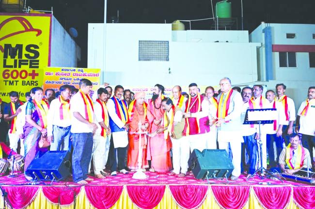 ಕನ್ನಡಕ್ಕೆ ಕನ್ನಡತನವೇ ಮಹಾಶಕ್ತಿ ಪರ್ಯಾಯವಾಗಿ ಯಾವುದೇ ಬೇರೊಂದು ಶಕ್ತಿ ಇಲ್ಲ- ಶಿವಾಚಾರ್ಯ