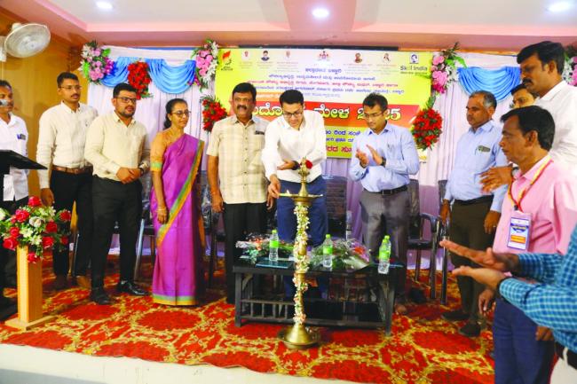 ಉದ್ಯಮ ಆರಂಭಿಸಿ, ಉದ್ಯೋಗ ನೀಡಿ: ಜಿಲ್ಲಾಧಿಕಾರಿ ಪ್ರಶಾಂತ್ ಕುಮಾರ್ ಮಿಶ್ರಾ