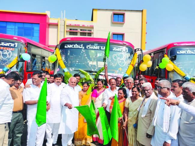 ಇಂದಿರಾ ಕ್ಯಾಂಟೀನ ಪ್ರಾರಂಭಕ್ಕೆ ಮಣ್ಣಣ್ಣವರ ಆಗ್ರಹ