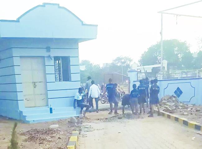 ಕ್ರೀಡಾ ತರಬೇತಿಗೆ ಬರುವ ವಿದ್ಯಾರ್ಥಿಗಳನ್ನು ಕೆಲಸಕ್ಕೆ ಬಳಕೆ: ಎಸ್‌ಎಫ್‌ಐ ಖಂಡನೆ