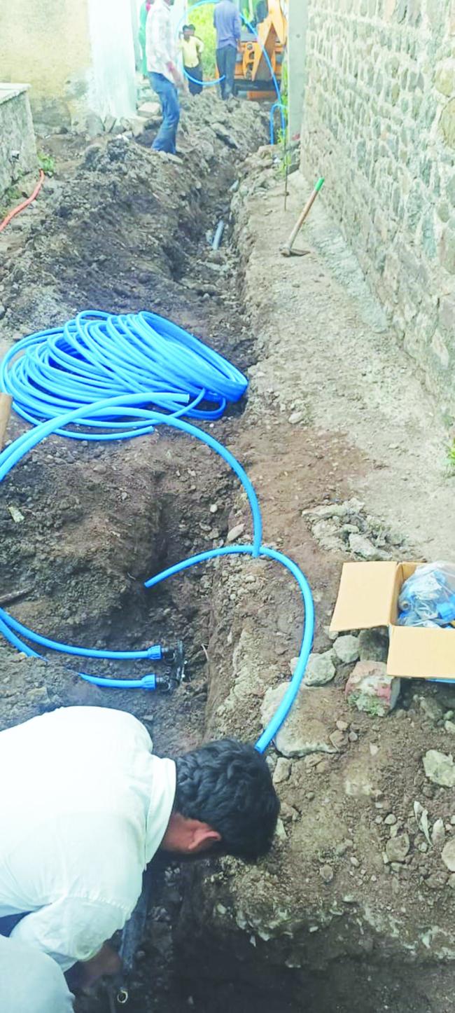  ಗ್ರಾಮದಲ್ಲಿ ನಡೆದ ಜೆಜೆಎಮ್ ಕಳಪೆ ಮಟ್ಟದ ಕಾಮಗಾರಿಯ ವಿರುದ್ಧ ಆಗ್ರಹ 