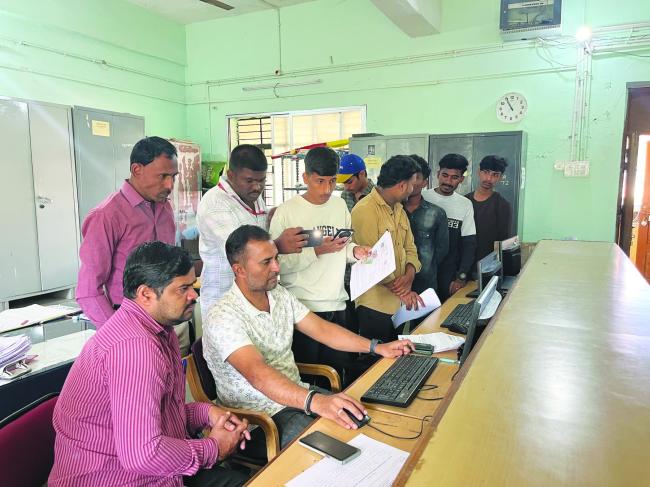 ವಿದ್ಯಾರ್ಥಿಗಳಿಗೆ ಲೈಸೆನ್ಸ್‌ ಮಾಡಿಸಲು ಮುಂದಾದ ಪ್ರಿನ್ಸಿಪಾಲ್ : ಪ್ರಸನ್ನ ಸಿಂಗ್