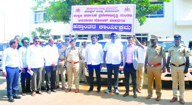 ಕೊಪ್ಪಳ ಜಿಲ್ಲಾ ಪೊಲೀಸ್ ಇಲಾಖೆಗೆ ಜಿಲ್ಲಾ ಉಸ್ತುವಾರಿ ಸಚಿವರಿಂದ ಹೊಸ ವಾಹನಗಳ ಹಸ್ತಾಂತರ