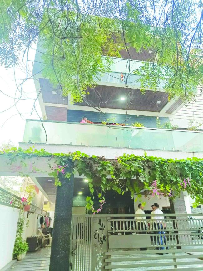 ಹಿಂದುಳಿದ ವರ್ಗದ ತಾಲೂಕು ಅಧಿಕಾರಿಯ ಮನೆ ಮೇಲೆ ಲೋಕಾಯುಕ್ತ ದಾಳಿ