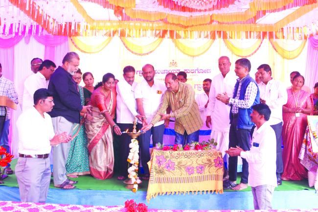 ಮಹಿಳೆಯರು ಪುರುಷರಷ್ಟೆ ಸಮಾನರು: ಚಿನ್ನನವರ 