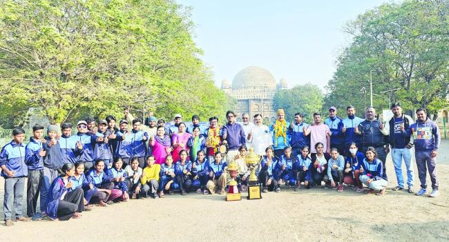 ಟಿ-10 ಟೆನ್ನಿಸ್ ಬಾಲ್ ಕ್ರಿಕೆಟ್ ಚಾಂಪಿಯನ್ ಶಿಪ್‌: ಕರ್ನಾಟಕ ಸೀನಿಯರ್ಸ್‌ ತಂಡ ಪ್ರಥಮ  