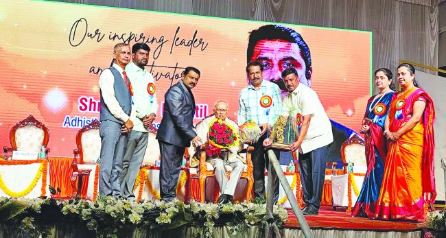 ಸಪ್ತರಂಗ ಕಾರ್ಯಕ್ರಮ: ಗಣ್ಯರಿಗೆ ಸತ್ಕಾರ 