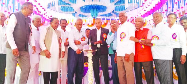 ಶಿಕ್ಷಣದ ಮಹತ್ವ ಜೀವನ ನಿರ್ವಹಣೆ ಮಾಡುವಾಗ ಗೊತ್ತಾಗುತ್ತದೆ : ನಾಗೇಶ ಶರ್ಮಾ