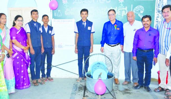 ಜನಮನ ಸೆಳೆದ ವಿಜ್ಞಾನ, ಗಣಿತ ಭಾಷಾ ವಿಷಯಗಳ ಪ್ರದರ್ಶನ