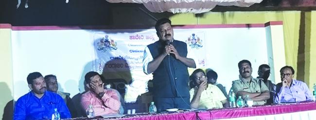 ಜಾತ್ರಾ ಮಹೋತ್ಸವ ಸಾಮರಸ್ಯದ ಸಂಕೇತವಾಗಿದ್ದು, ಶಾಂತಿಯುತವಾಗಿ ಜಾತ್ರೆ ಆಚರಿಸಲು ಅಧಿಕಾರಿಗಳ ಜೊತೆ ಜನರು ಸಹಕಾರ ನೀಡಬೇಕು : ಕೋಳಿವಾಡ