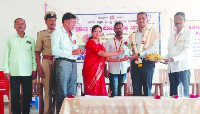 ಬಿಸಿಊಟ ಅಡುಗೆ ಸಿಬ್ಬಂದಿಗೆ ತರಬೇತಿ 