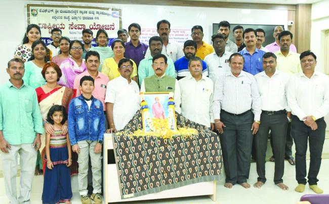 ಉತ್ತಮ ಆಲೋಚನೆಗಳು ನಮ್ಮ ವ್ಯಕ್ತಿತ್ವನ್ನು ರೂಪಿಸುತ್ತವೆ: ಡಾ. ಅಜಿತ ಪ್ರಸಾದ 