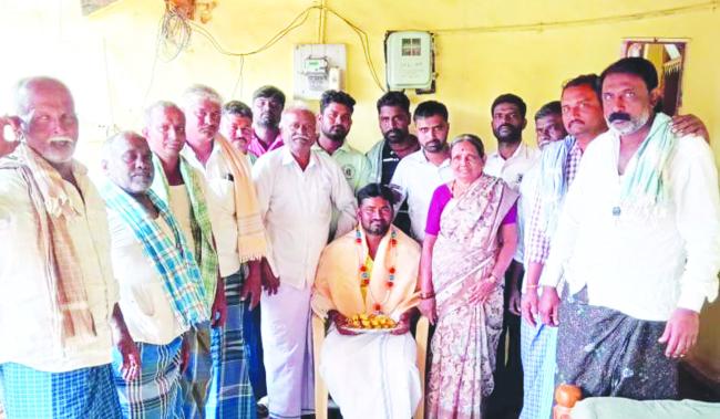 ಗ್ರಾಮ ಪಂಚಾಯತಿ ನೂತನ ಅಧ್ಯಕ್ಷರಾಗಿ ಚಂದ್ರ​‍್ಪವರು ಅವಿರೋಧವಾಗಿ ಆಯ್ಕೆ 