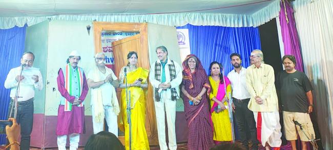 ಇಂದು ‘ಮೊಬೈಲ್ ಮಾವ’ ನಗೆ ನಾಟಕ ಪ್ರದರ್ಶನ