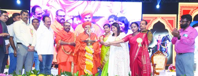 ರಾಯಣ್ಣನ ಇತಿಹಾಸ ಅರಿತು ರಾಷ್ಟ್ರೇ​‍್ರಮ ಬೆಳೆಸಿಕೊಳ್ಳಬೇಕು: ಶಾಸಕ ಮಹಾಂತೇಶ ಕೌಜಲಗಿ