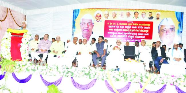 ಬಿಂಕದಕಟ್ಟಿಯಲ್ಲಿ ಸಹಕಾರ ರತ್ನ ಎಂ.ವಿ. ಮೂಲಿಮನಿ ಅವರ 94ನೇ ಜಯಂತ್ಯುತ್ಸವ ಆಚರಣೆ
