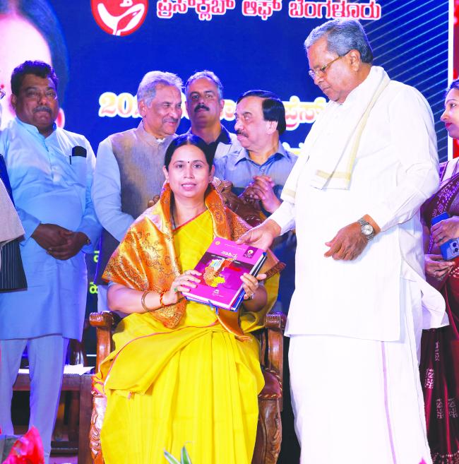 ಪ್ರೆಸ್ ಕ್ಲಬ್ ಪ್ರಶಸ್ತಿಯಿಂದ ಜವಾಬ್ದಾರಿ ಹೆಚ್ಚಿದೆ: ಸಚಿವೆ ಲಕ್ಷ್ಮೀ ಹೆಬ್ಬಾಳಕರ್