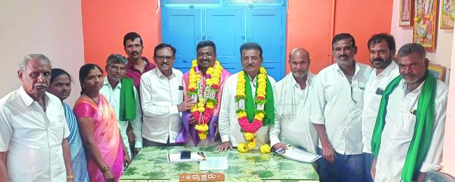 ಪ್ರಾಥಮಿಕ ಕೃ.ಪ.ಸಹಕಾರ ಸಂಘದ ಅಧ್ಯಕ್ಷ ಉಪಾಧ್ಯಕ್ಷರ ಆಯ್ಕೆ 