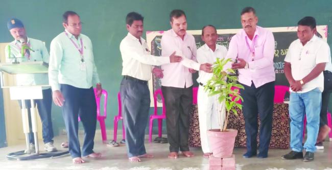 ಏಕಾಗ್ರತೆಯಿಂದ ಅಧ್ಯಯನ ಮಾಡಿದರೆ ಉರ್ತ್ತೀಣರಾಗಲು ಸಾಧ್ಯ: ಸಲಗರೆ 