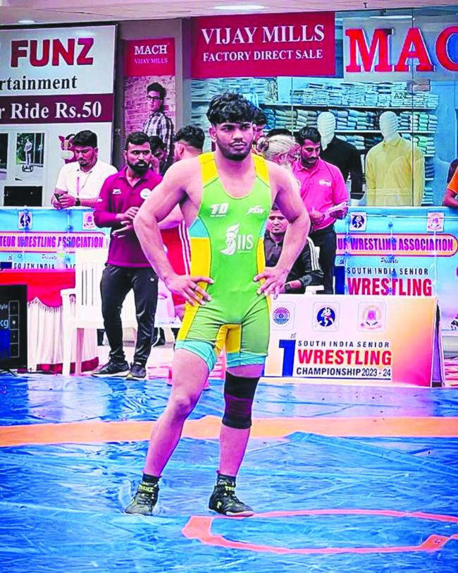 ಬಳ್ಳಾರಿ: ವಿಜಯನಗರ ಶ್ರೀ ಕೃಷ್ಣದೇವರಾಯ ವಿವಿಯ ಕುಸ್ತಿಪಟು ಮಂಜುನಾಥ ಖೇಲೊ ಇಂಡಿಯಾ ಯುನಿವರ್ಸಿಟಿ ಗೇಮ್ಸ್‌ಗೆ ಆಯ್ಕೆ