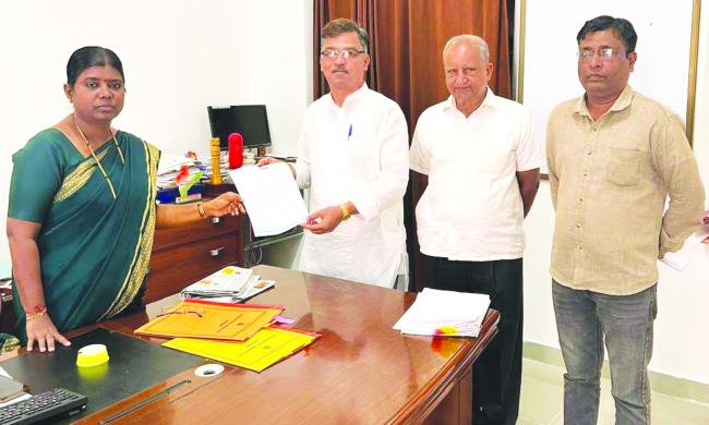 ಗಾಂಧಿ ಭವನ ಉದ್ಘಾಟನೆಗೆ ಆಗ್ರಹ 