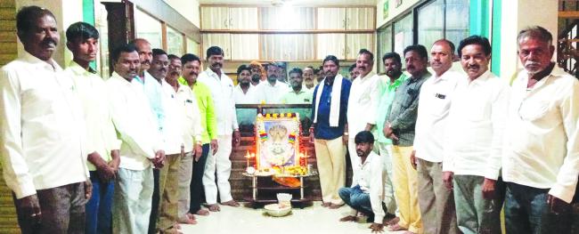  ಗುರು ಸಿದ್ಧರಾಮೇಶ್ವರ ತತ್ವ ಆದರ್ಶಗಳನ್ನು ಪಾಲಿಸಬೇಕು ಅಂದಾಗ ಜೀವನ ಸಾರ್ಥಕವಾಗುತ್ತದೆ: ಮ್ಯಾಗೇರಿ