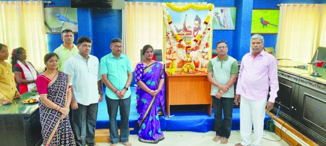 ಸಿದ್ದರಾಮೇಶ್ವರರ ಆದರ್ಶ, ತತ್ವಗಳನ್ನು ಯುವ ಪೀಳಿಗೆಗೆ ತಿಳಿಸುವುದು ಅಗತ್ಯ: ಅಪರ ಜಿಲ್ಲಾಧಿಕಾರಿ ಸಾಜಿದ್ ಮುಲ್ಲಾ