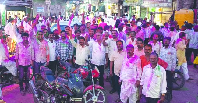 ಪಿಕೆಪಿಎಸ್ ಆಡಳಿತ ಮಂಡಳಿಯ ಚುನಾವಣೆ  ರಿಯಾಜ ಯಲಗಾರ ಬೆಂಬಲಿತ ಸದಸ್ಯರಿಗೆ ಭರ್ಜರಿ ಗೆಲುವು