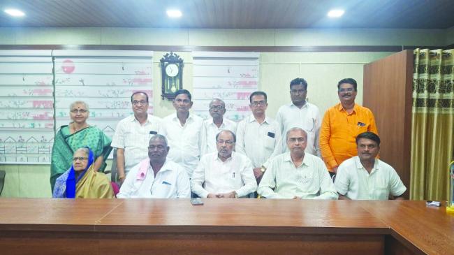 ಶ್ರೀ ಮುರುಘೇಂದ್ರ ಶಿವಯೋಗಿ ಅರ್ಬನ್ ಬ್ಯಾಂಕ: ನೂತನ ಆಡಳಿತ ಮಂಡಳಿ ಸದಸ್ಯರಿಗೆ ಸನ್ಮಾನ 