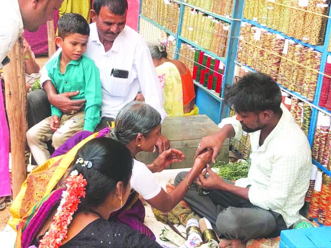 ಜಾತ್ರಾ ಮಹೋತ್ಸವದ ಮೂರನೆ ದಿನವಾದ ಇಂದು ಮಹಿಳೆಯರು ಸಡಗರ ಸಂಭ್ರಮ