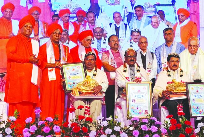 ಶಿಕ್ಷಣ ಕ್ಷೇತ್ರದಲ್ಲಿ ಪ್ರೊ.ಪಟ್ಟಣಶೆಟ್ಟರು ಅದ್ಭುತ ಕ್ರಾಂತಿ ಮಾಡಿದ್ದಾರೆ: ಡಾ.ತೋಂಟದ ಸಿದ್ದರಾಮ ಬಣ್ಣನೆ