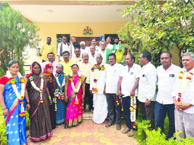 ಹಿರೇಬೆಂಡಿಗೇರಿ ಗ್ರಾಪಂ ನೂತನ ಅಧ್ಯಕ್ಷೆಯಾಗಿ ಈರವ್ವ ಹಡಪದ ಅವಿರೋಧ ಆಯ್ಕೆ 