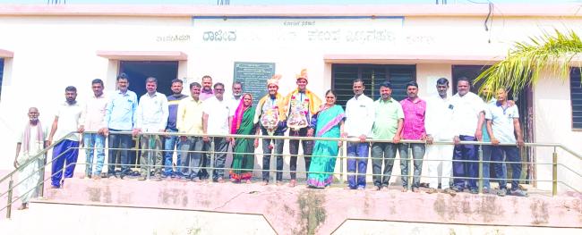 ಸಾಧನೆಯ ಗುರಿಯಿದ್ದಾಗ ಛಲ ಬಿಡದಿರಿ: ರಾಠೋಡ ಹೇಳಿದರು