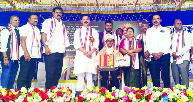 ರೇಷ್ಮಾಬೇಗಂ ವಡ್ಡಟ್ಟಿಯ ಯೋಗ ಸಾಧನೆಗೆ ಒಲಿದ ರಾಜ್ಯ ಯುವ ಪ್ರಶಸ್ತಿ