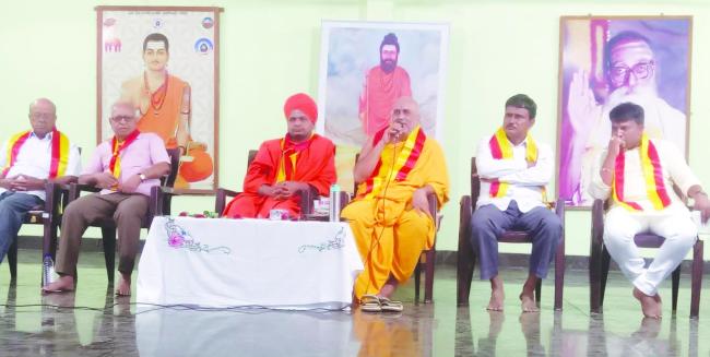  ಯಶಸ್ವಿಯಾಗಿ ಜರುಗಿದ ಸಾಧಕರಿಗೆ ಸನ್ಮಾನ ಹಾಗೂ ಕವಿಗೋಷ್ಠಿ 